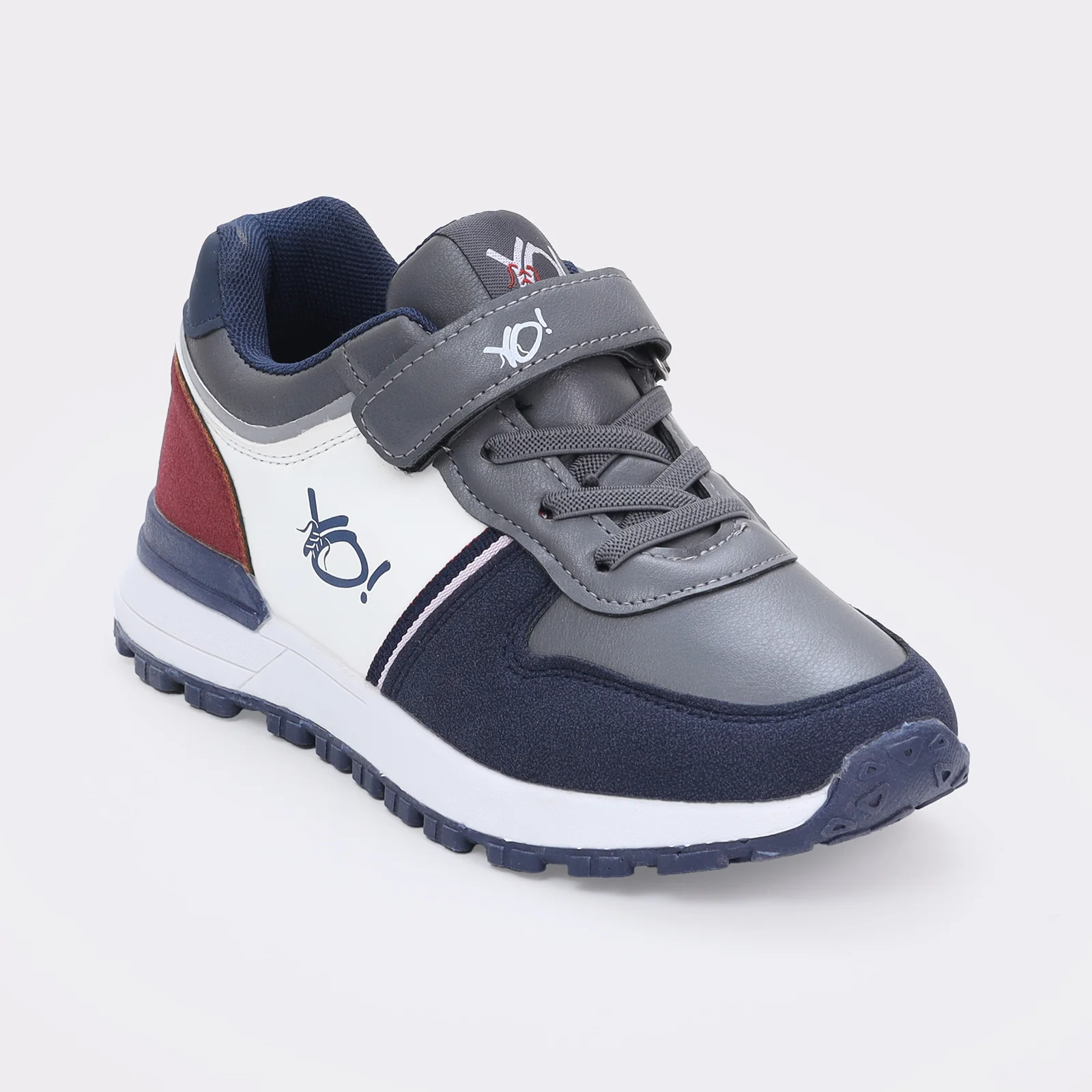Boys stand-out sneakers