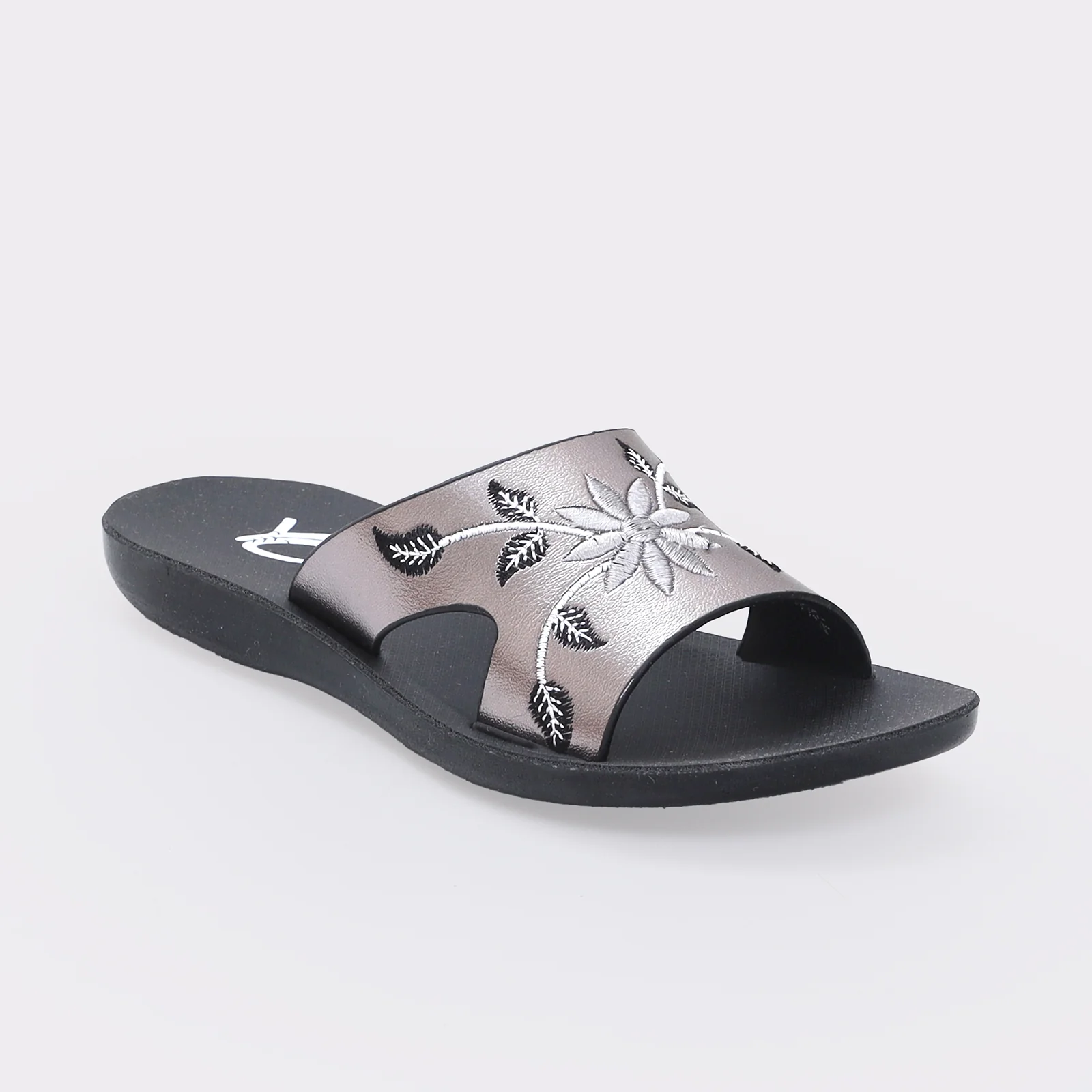 Girls Glossy Chappal