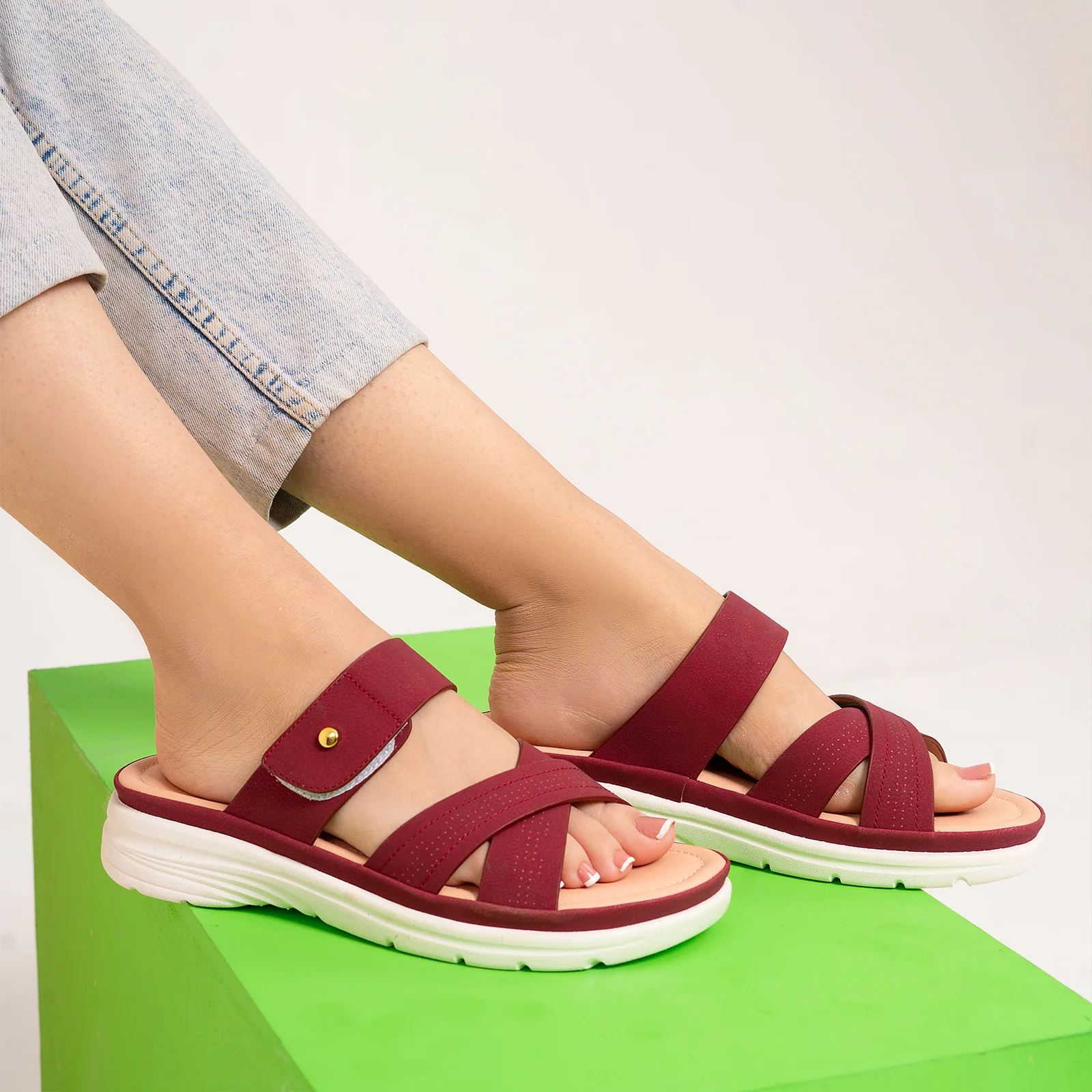 Women's Trendy Slippers - Image 2