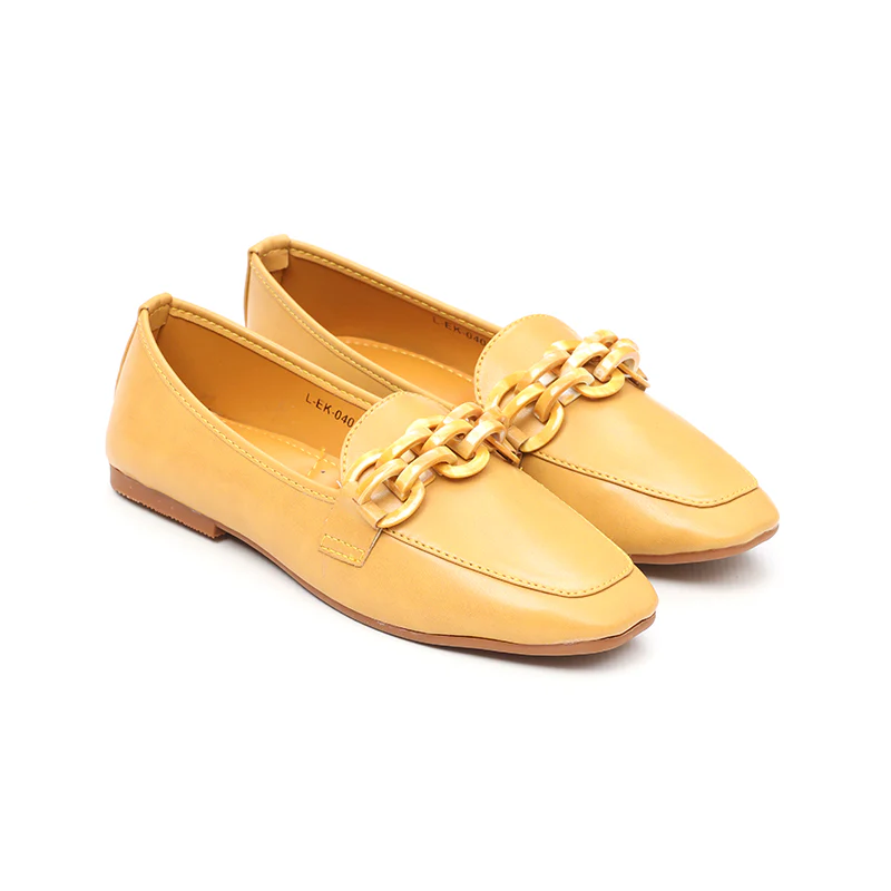 Women's Chunky Buckled Moccs
