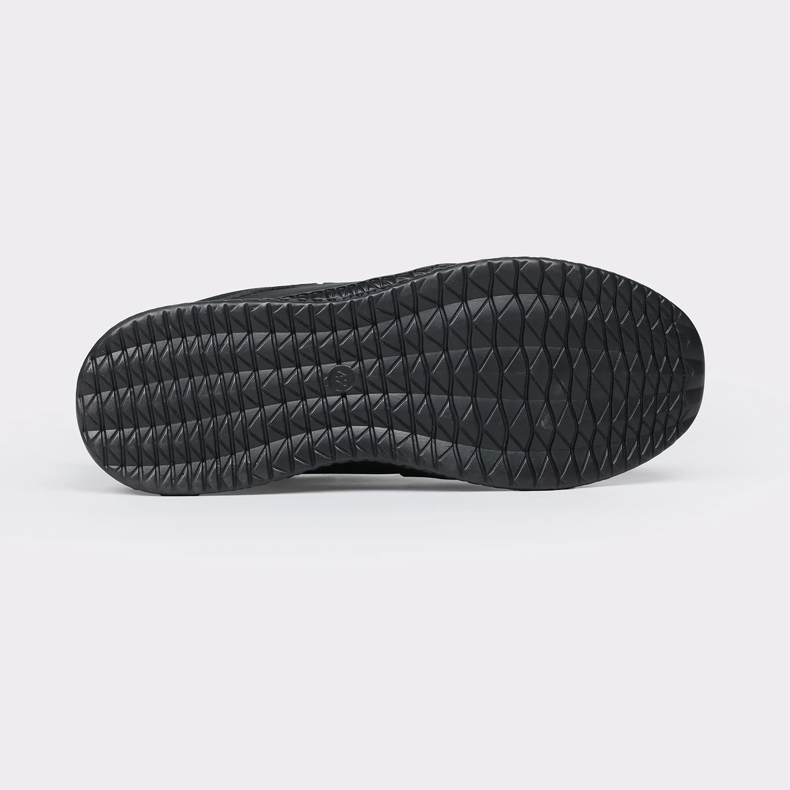 Men's Slip-on Sneakers - Image 5