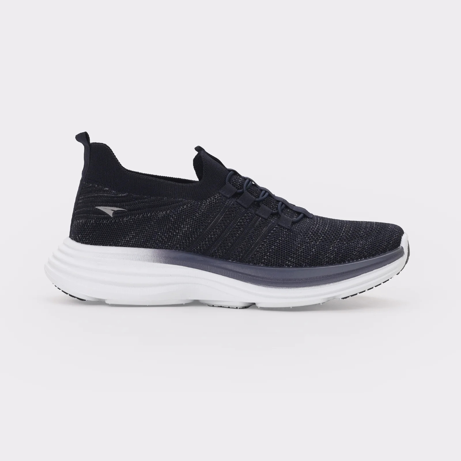 Men Everyday Sneakers - Image 3