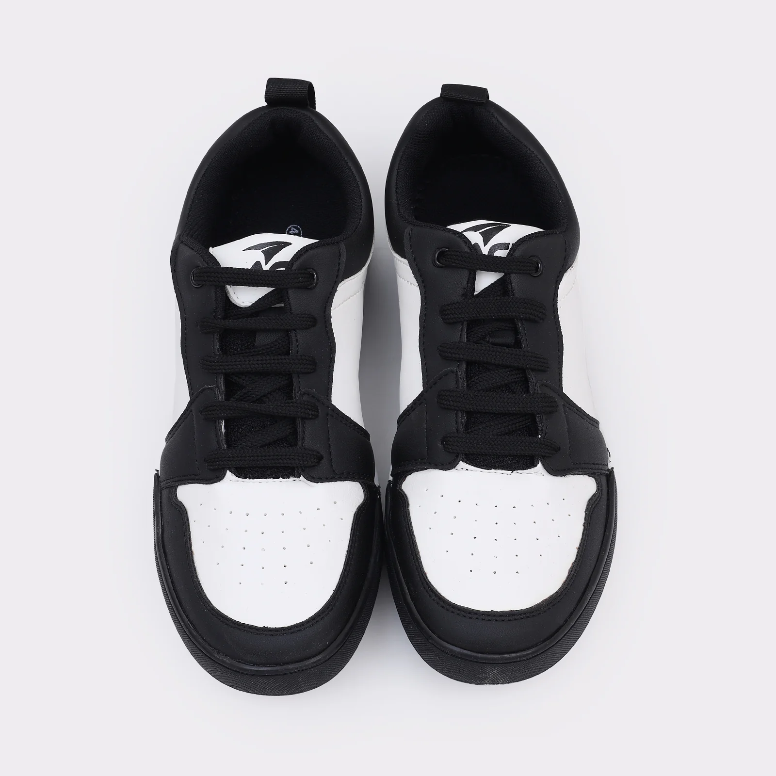 Men Sneakers - Image 3