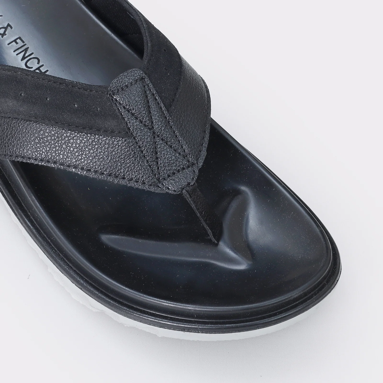 Men's Casual Wear Chappal - Image 4