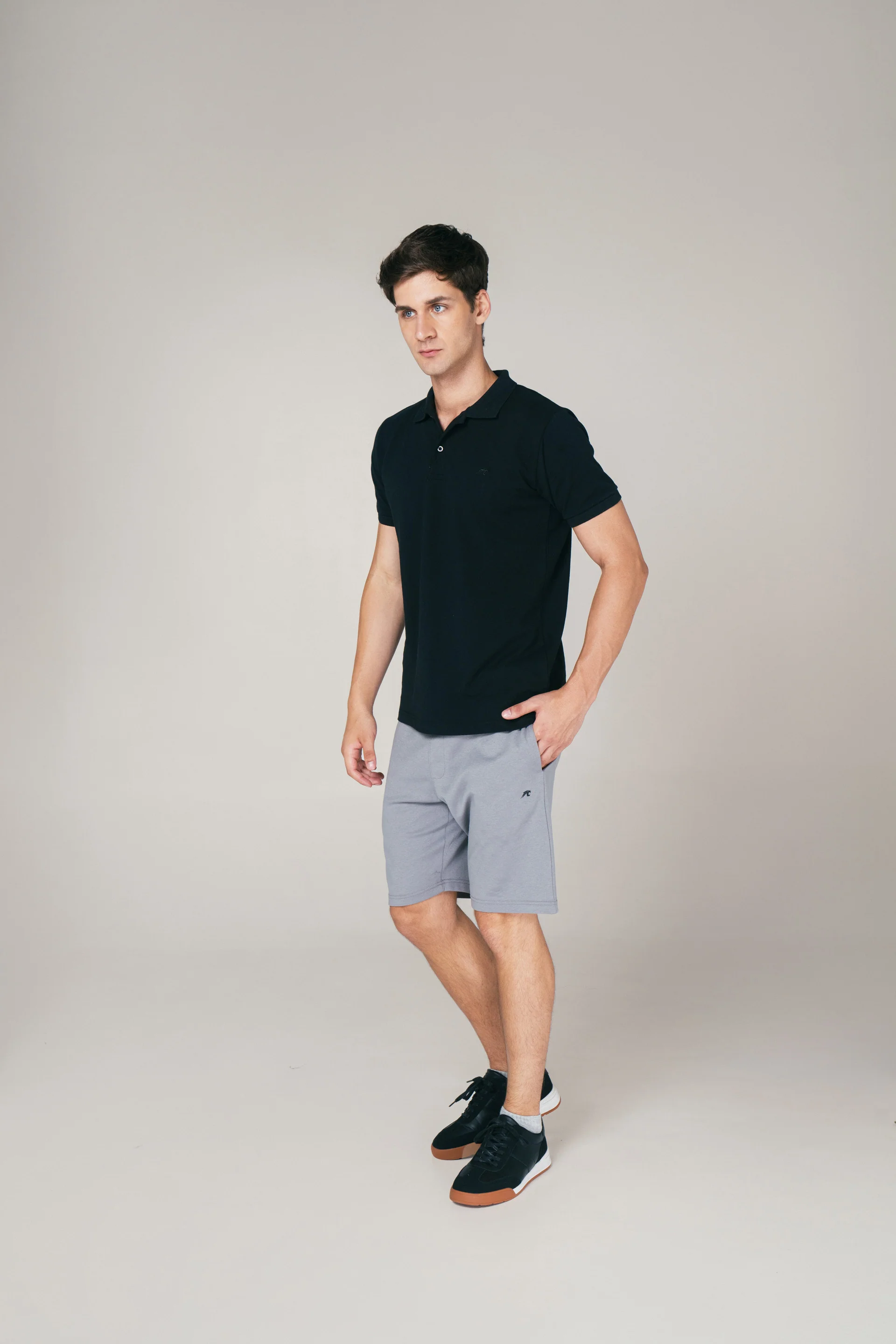 Casual Shorts Interlock - Image 3